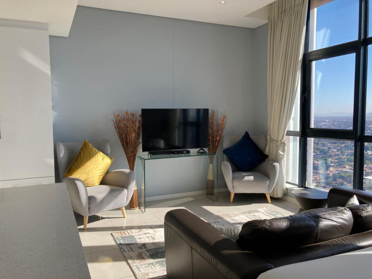 Urban Awe Apartment-Itowers 23Rd Floor ハボローネ エクステリア 写真