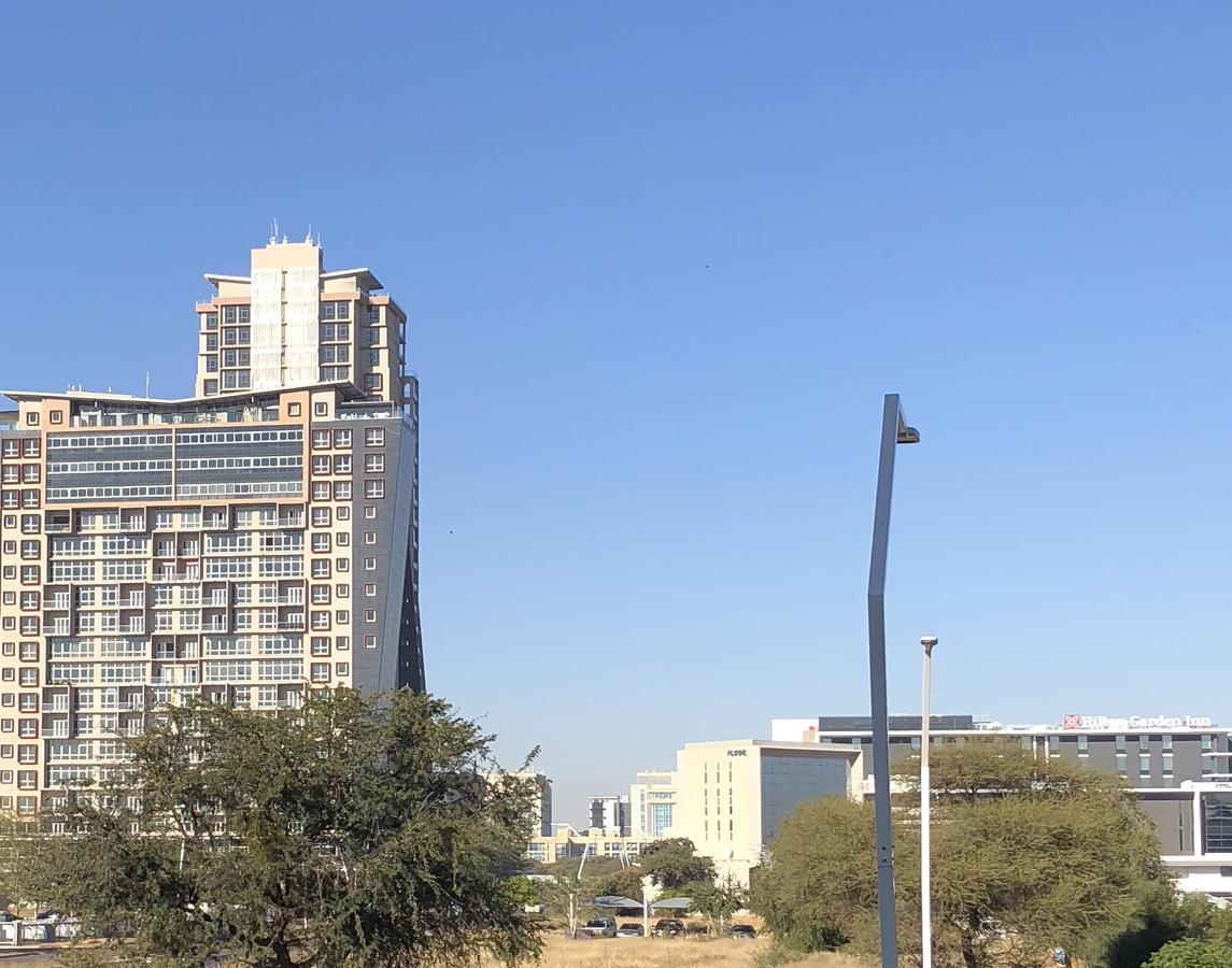 Urban Awe Apartment-Itowers 23Rd Floor ハボローネ エクステリア 写真